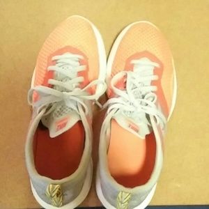 Nike Lunarlon size 8